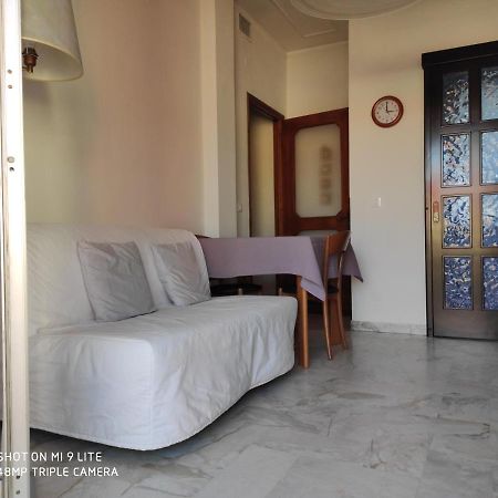 Valter Apartment Пиетра Лигуре Екстериор снимка