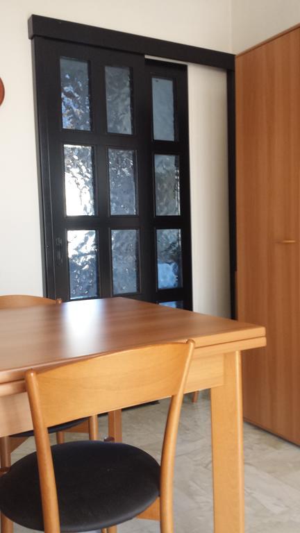 Valter Apartment Пиетра Лигуре Екстериор снимка
